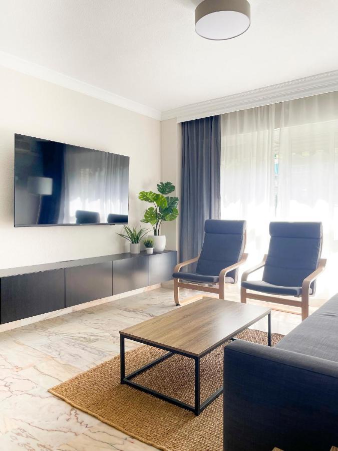 Holidays2Malaga Tomas De Echeverria 150 Mts To Beach & High Speed Wifi & Parking Daire Dış mekan fotoğraf