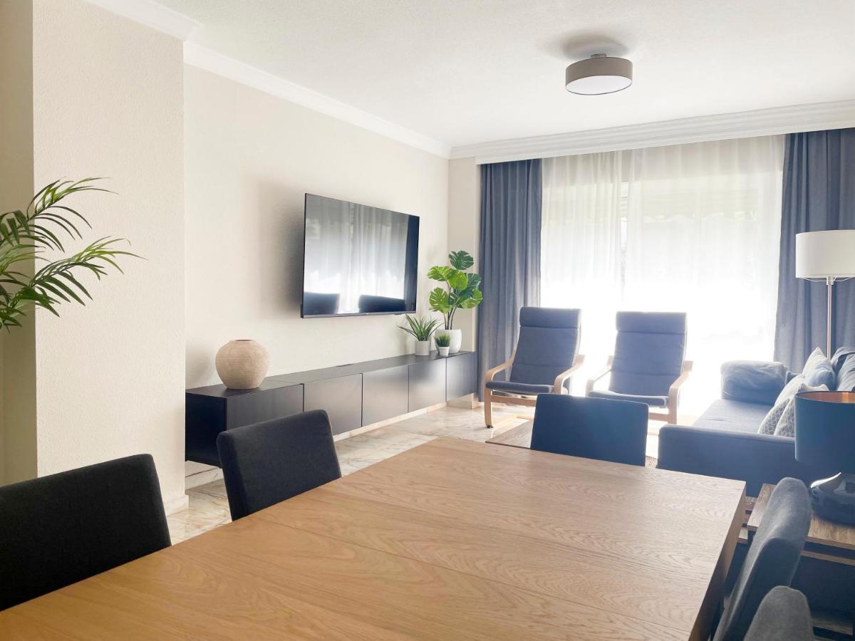 Holidays2Malaga Tomas De Echeverria 150 Mts To Beach & High Speed Wifi & Parking Daire Dış mekan fotoğraf