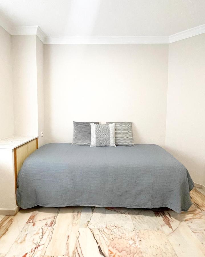 Holidays2Malaga Tomas De Echeverria 150 Mts To Beach & High Speed Wifi & Parking Daire Dış mekan fotoğraf