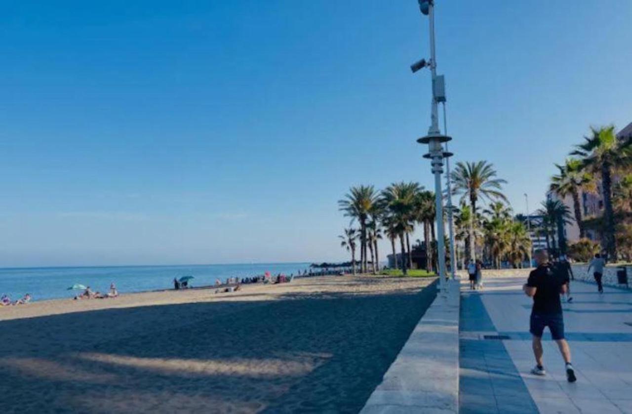 Holidays2Malaga Tomas De Echeverria 150 Mts To Beach & High Speed Wifi & Parking Daire Dış mekan fotoğraf